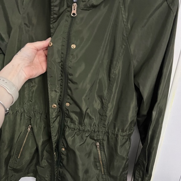 Olive Green Hooded Rain Windbreaker Jacket - Picture 11 of 13